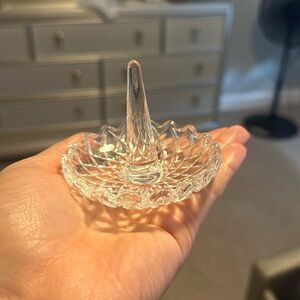 glass ring holder